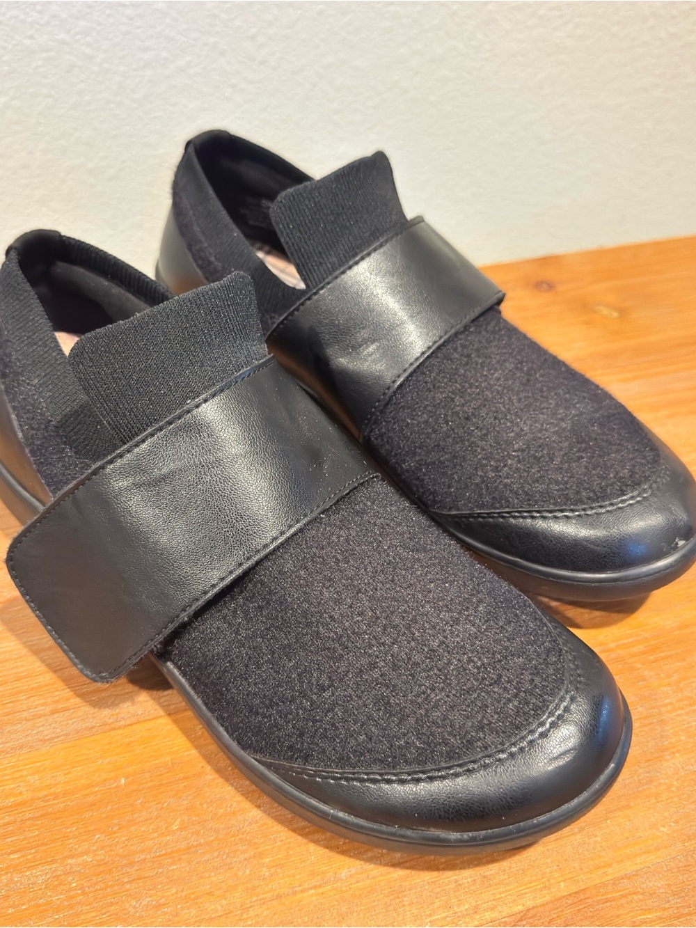 Traq by Alegria Sport Slip On Shoes EU 38